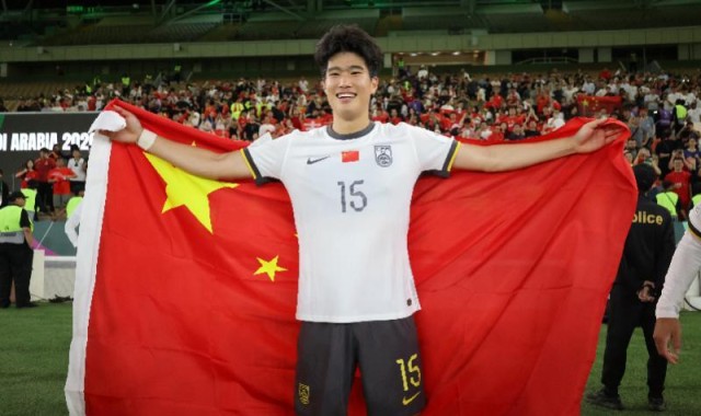 世界杯客户端升级下载-中国足球职业联赛新政出台：中甲降2.5个，中超B队可冲甲